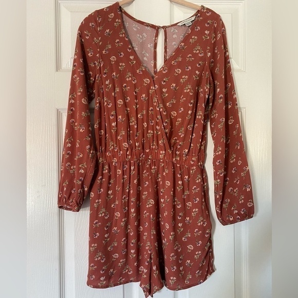 AMERICAN Eagle Floral Print Long Sleeve Romper Size XS - Picture 1 of 8